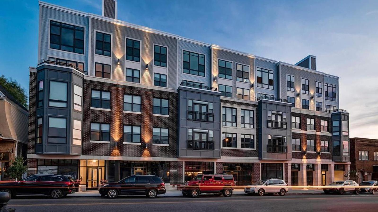 Landing At La Collina - 2 Bedrooms In University Circle Cleveland Esterno foto